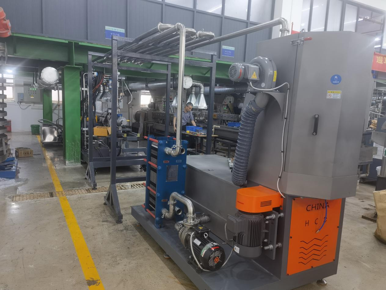 乐鱼leyuTPE引进双螺杆挤出机+水下切生产线自动化设备 乐鱼leyuTPE引进双螺杆挤出机+水下切生产线自动化设备